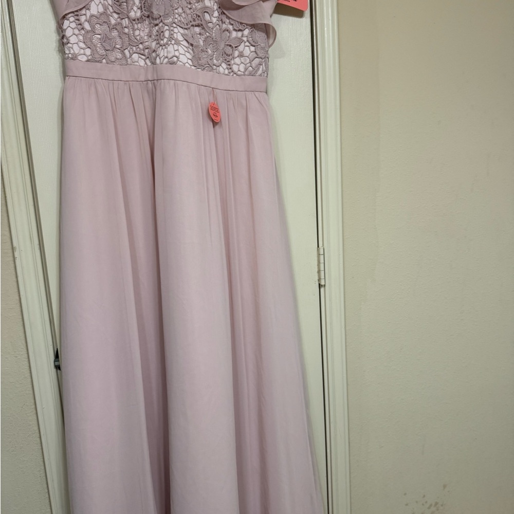 Brand new with tag never worn. Chi chi London 
Never worn.